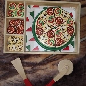 Melissa & Doug Wooden Pizza Play Food Set With 36 Toppings For Kids Ages 3+